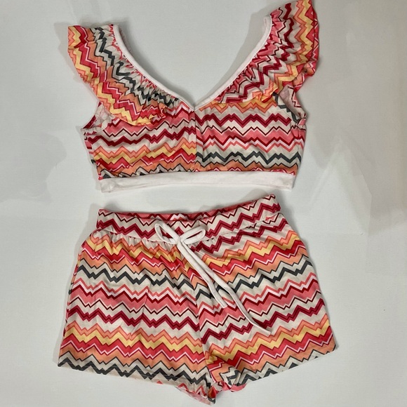 Sexy Retro Shorts & Crop top set size small - Picture 2 of 3